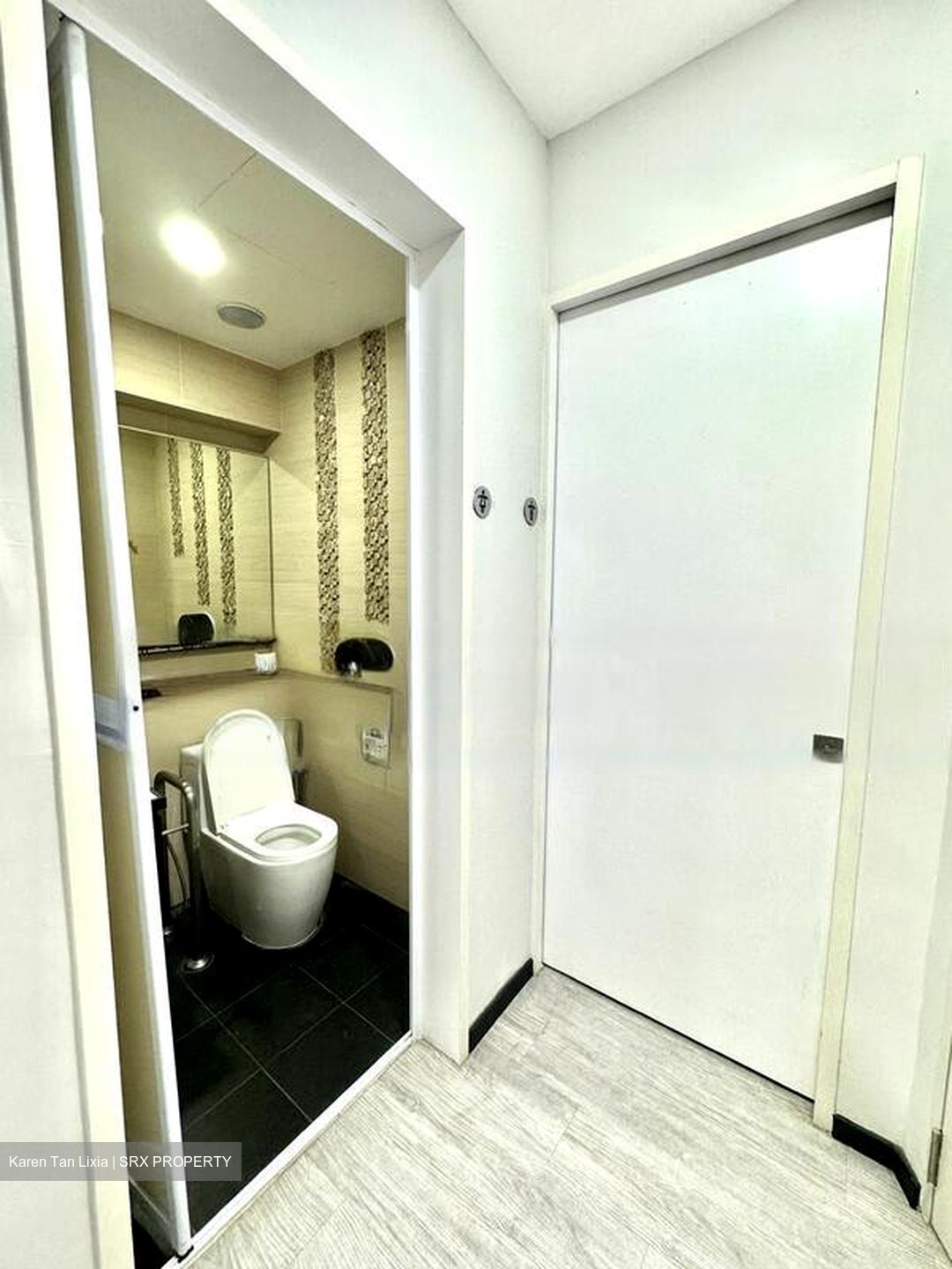 Ang Mo Kio Avenue 6 (D20), Shop House #456303251